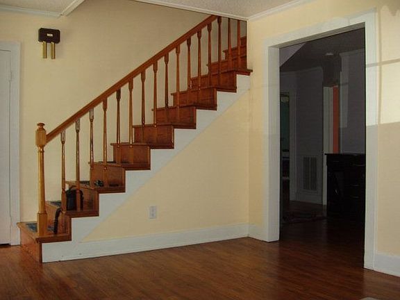 3rd image of 108 Ashe St