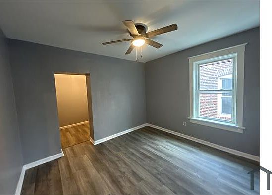 2nd image of 5051 Chippewa St #B