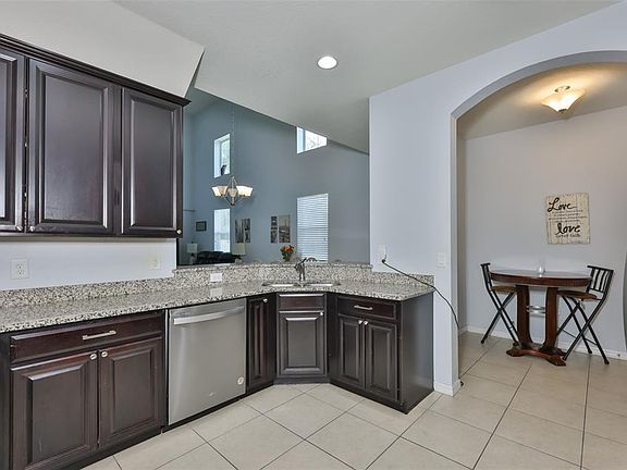 4th image of 3019 Old Fulton Pl