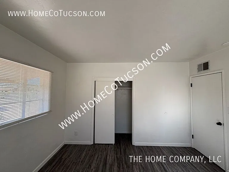 833 W Jacinto St — Photo 27