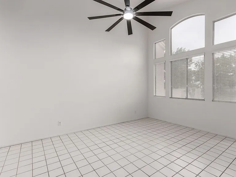 2412 Shady Vista Dr — Photo 8