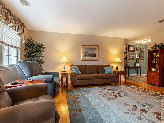 4th image of 21 Weatherly Dr #U21