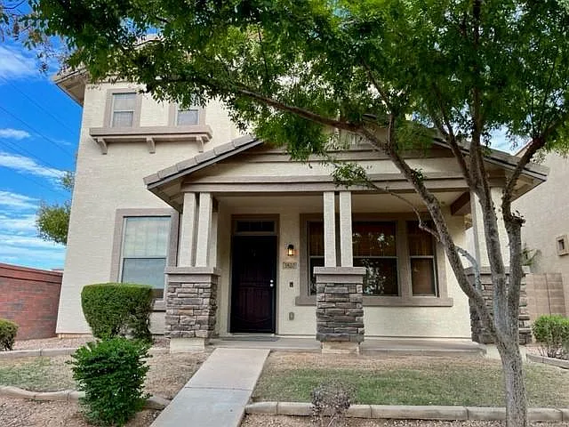 3820 E Yeager Dr