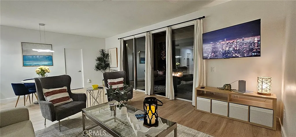 1 bed, 864 sqft, $3,000 — Photo 1