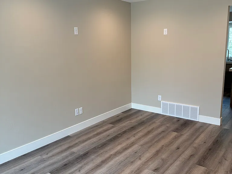 71 N 300 E — Photo 5