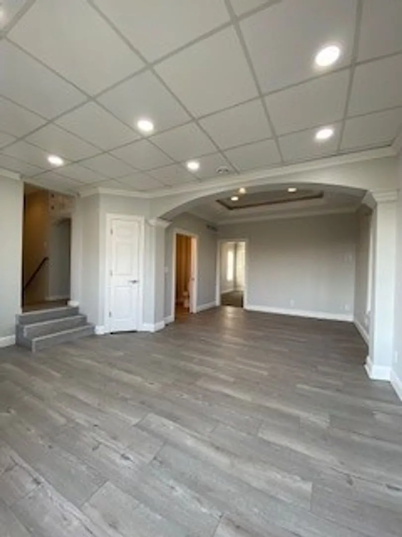 3 Bedroom Home in Middlebury! — Photo 3