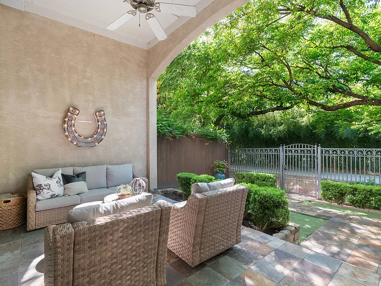 4115 Buena Vista St — Photo 17