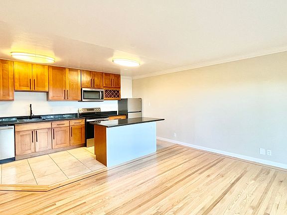 5th image of 3649 Market St APT 103