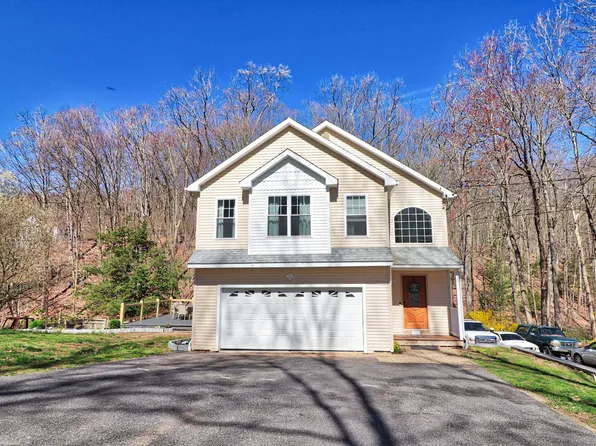 102 Seth Den Road, Oxford, CT 06478