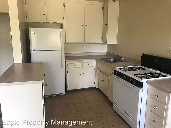 5th image of 2743 2nd Ave APT 8