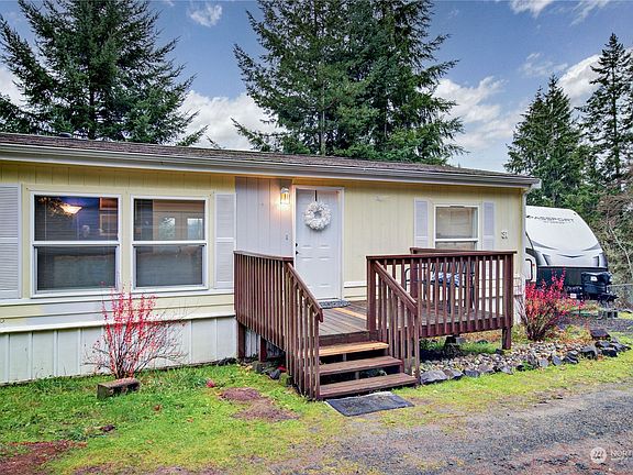 2nd image of 31 E Sea Breeze Drive