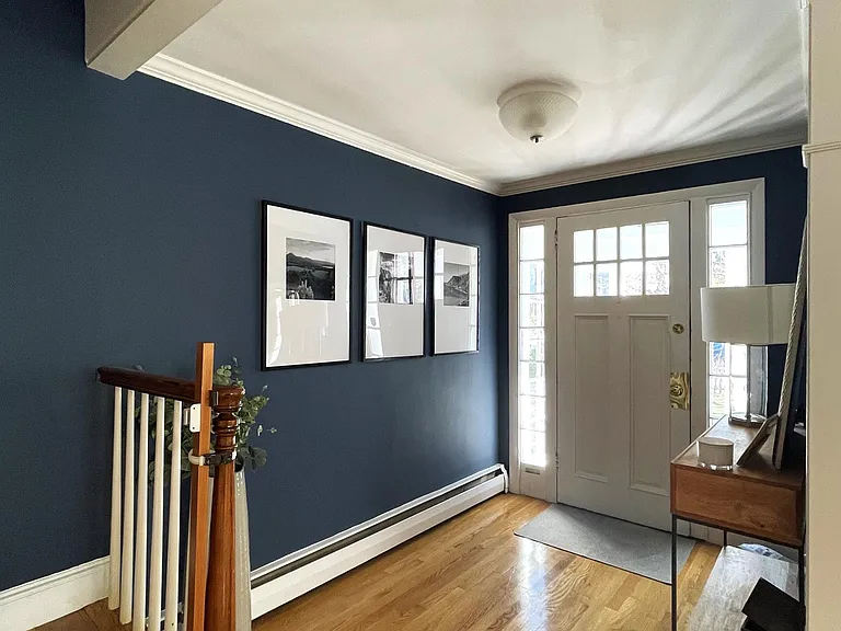 36 Burroughs St — Photo 12