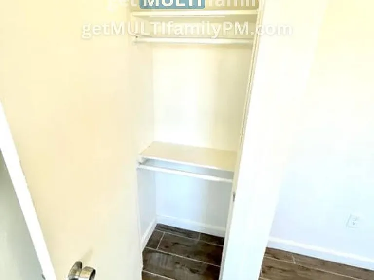 1402 E McKinley St #B — Photo 10