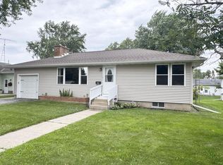 210 Pleasant Ave, Waupun, WI 53963
