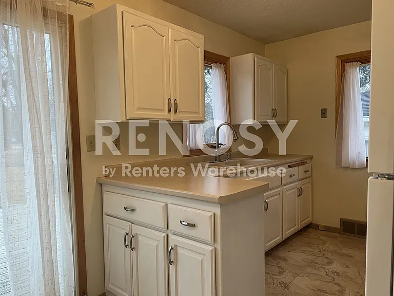 8645 Eldorado St NE — Photo 5