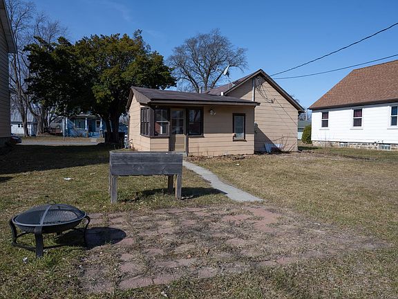 5th image of 1312 McLean Ave