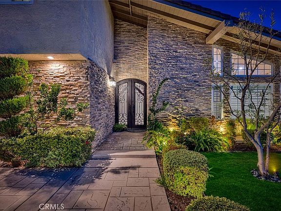 2nd image of 461 S Paseo Estrella