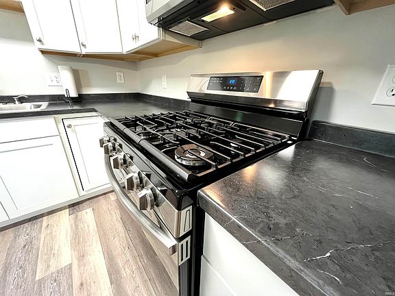 5th image of 4109 W Doyle Ave