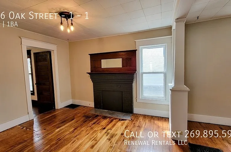 206 Oak St #1 — Photo 19