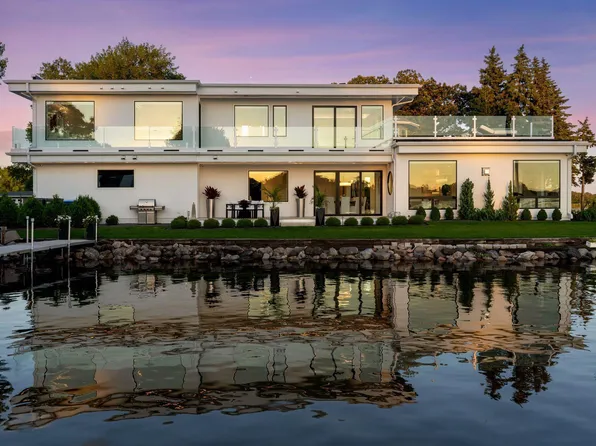 2492 Bantas Point Rd, Wayzata, MN 55391