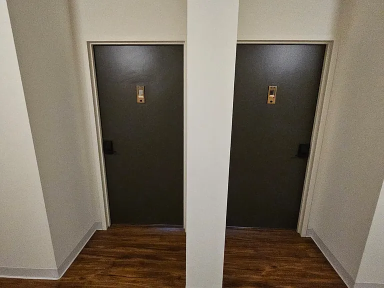801 Yale Ave #202 — Photo 8