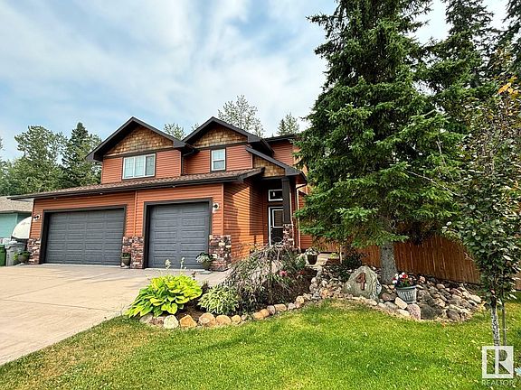 3rd image of 4 Fraser Dr