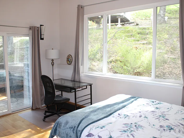 & 207A Manor Dr — Photo 16