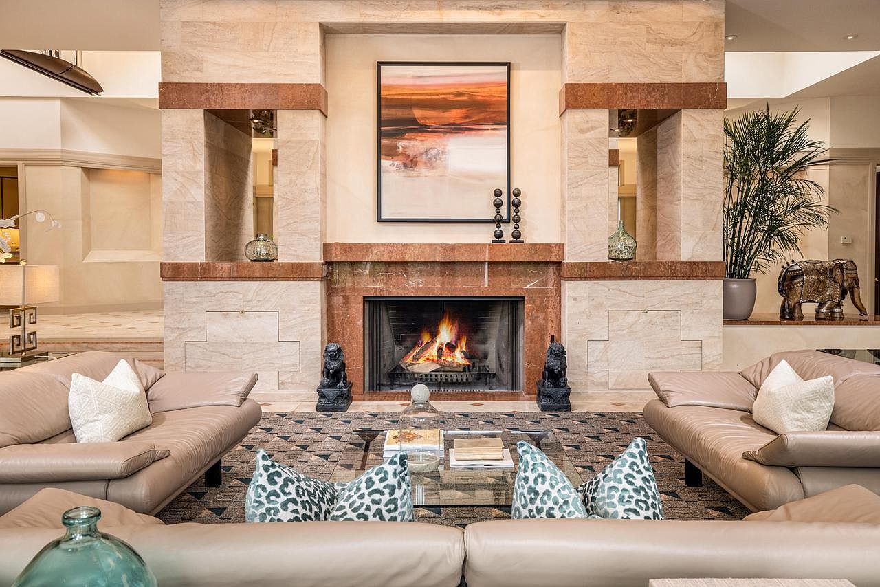 8263 North River ROAD, River Hills, WI 53217 Zillow