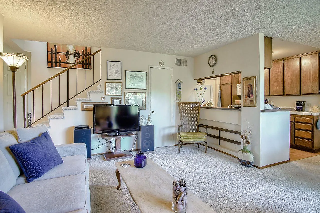 1360 Josselyn Canyon Rd APT 4 photo 1