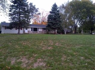 2705 Harmony Cir, Brookfield, WI 53045