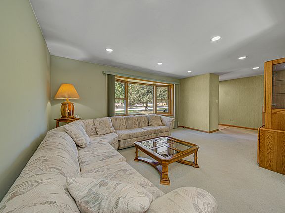 5th image of 16501 Leslie Ann Dr