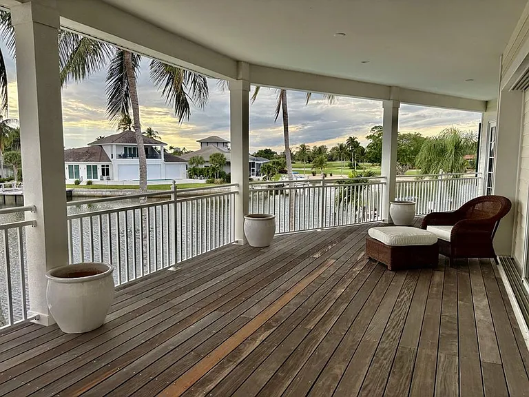 1627 Barbados Ct — Photo 35