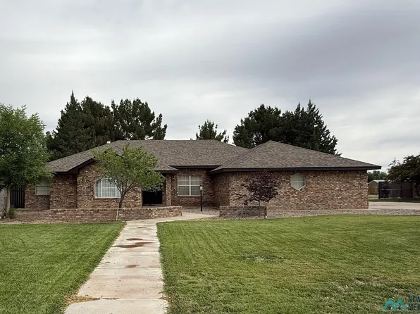 1405 Latigo Cir, Roswell, NM 88201