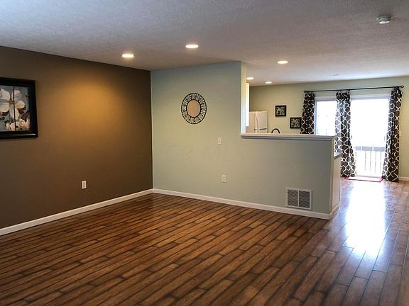 2nd image of 329 Douglasfir Dr