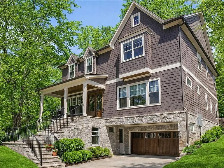 1381 Wessyngton Rd NE — Photo 62