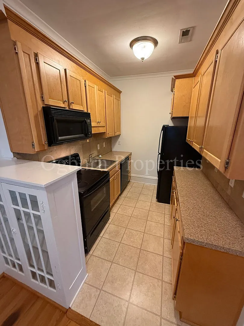 1 bed, 1.0 bath, $975 — Photo 4