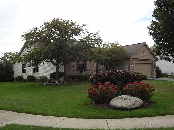 4th image of 2041 Parklawn Dr