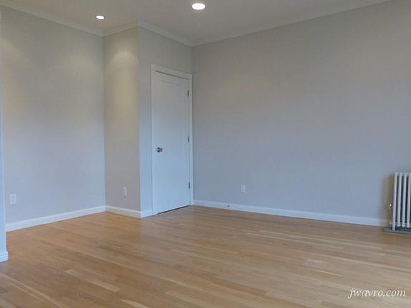4th image of 1385 Clay St APT 24