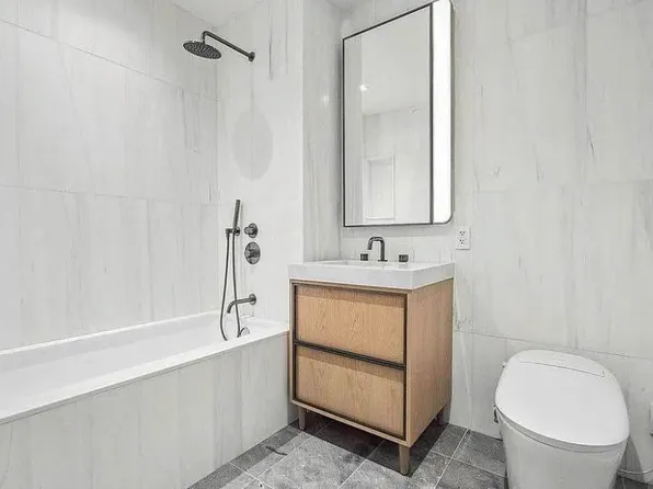 250 East 25th Street image 8 of 13