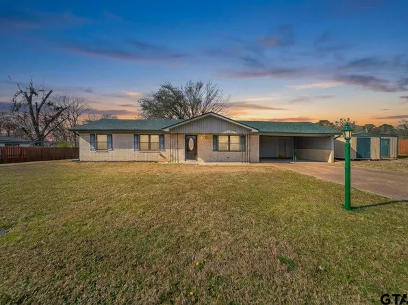 106 Southview Dr, Henderson, TX 75654