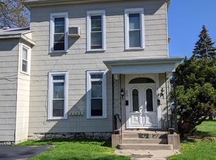 206 W 4th St #208, Pt Clinton, OH 43452