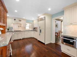 2 Cold Hill Rd, Mendham, NJ 07945