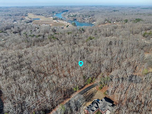 2nd image of 335 Cove Creek Rd