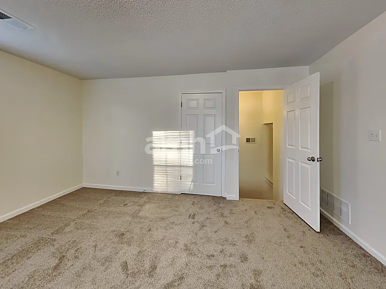 5939 Snowden Run — Photo 18