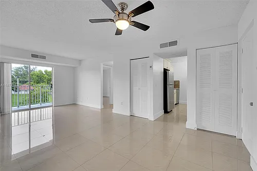 8260 SW 210th St Photo 1