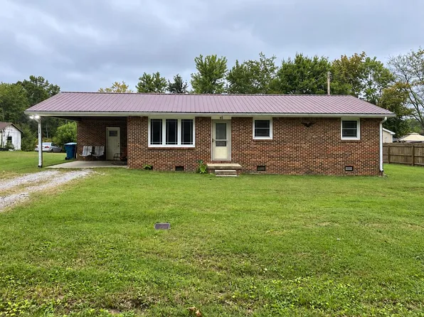 136 Chestnut St, Baxter, TN 38544