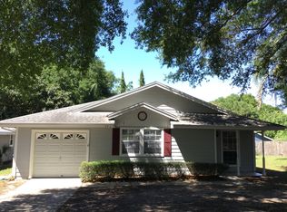 541 Coventry Ct, Mount Dora, FL 32757