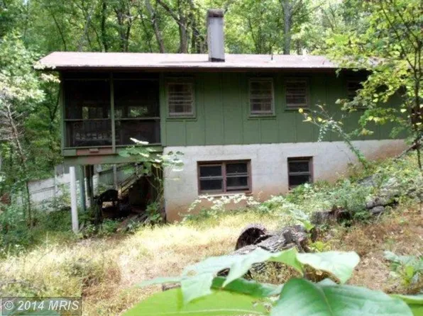 83 Shady Tree Ln, Front Royal, VA 22630