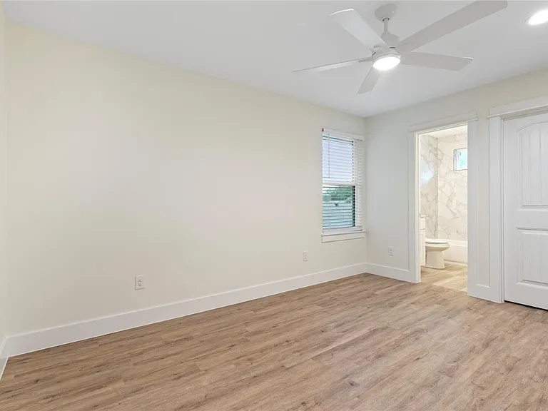 5702 Palo Blanco Ln #B — Photo 18