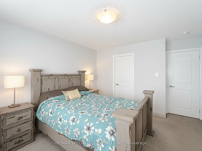 13 Lothbury Dr — Photo 18